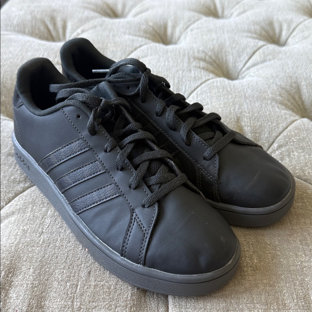 Adidas CloudFoam Advantage Black Size Women 5.5 like‎ new